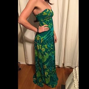 BCBG Paris strapless patterned maxi dress